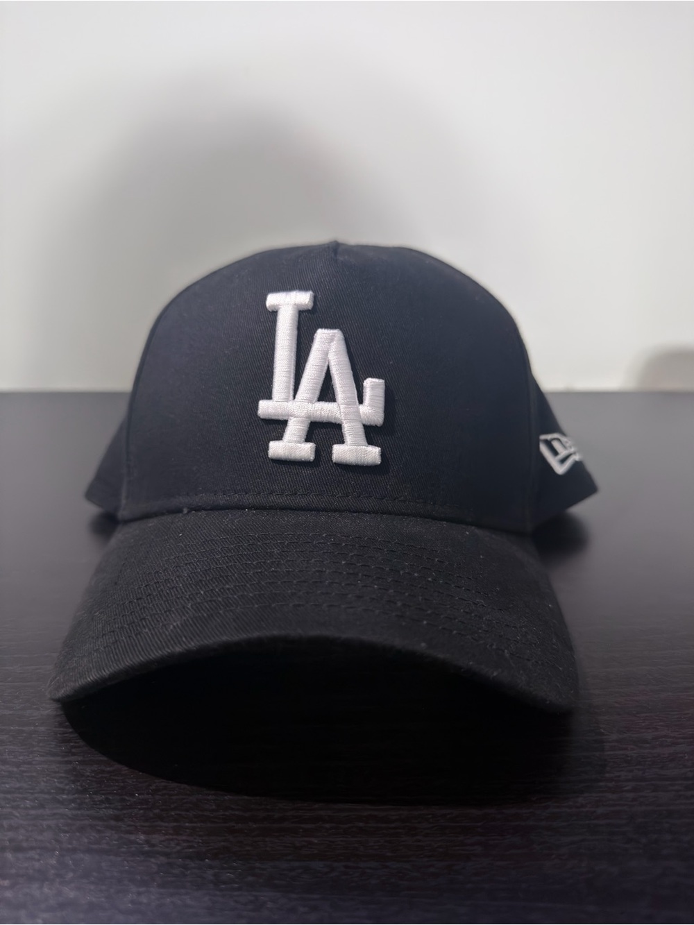 New Era - Los Angeles Dodgers Black Adjustable Hat White LA Logo